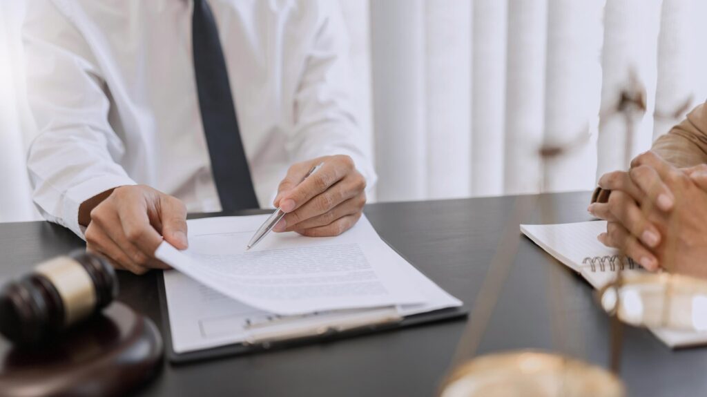 What Makes a Phoenix Criminal Defense Lawyer the Best Choice for My Case